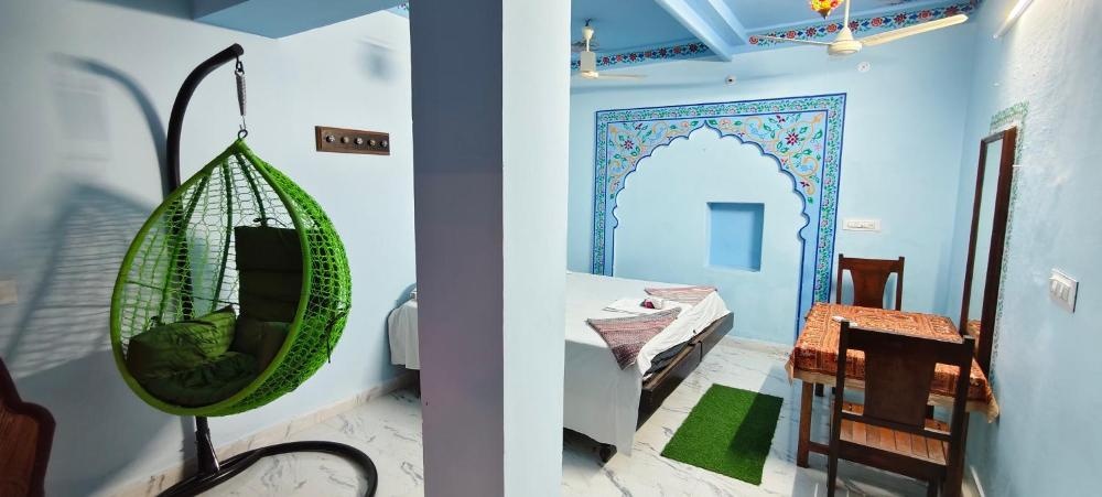 Room image 2
